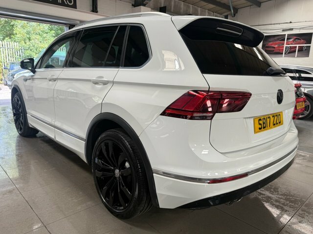 Volkswagen Tiguan 2017 2.0 Tdi Bluemotion Tech R-line Suv White #5
