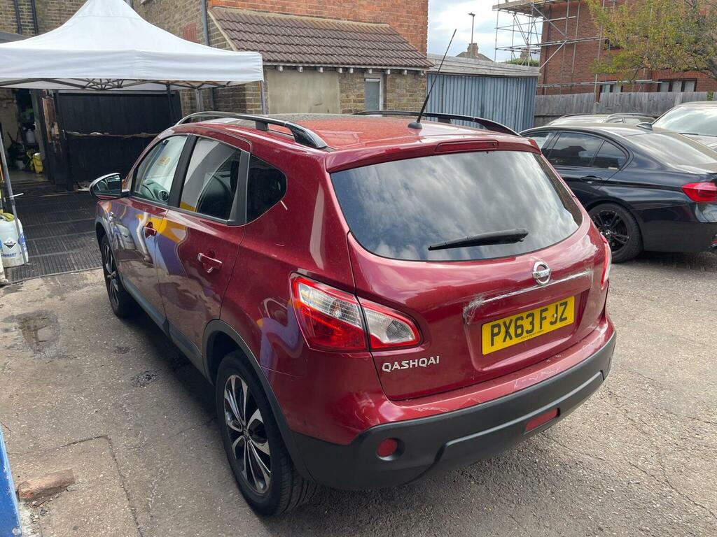 Nissan Qashqai 1.6 360 2Wd Euro 5 Red #4