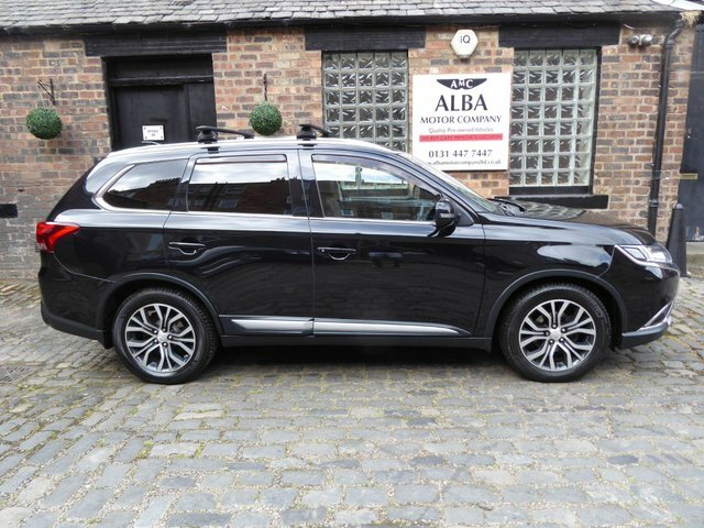 Mitsubishi Outlander 2.0H 12Kwh 4H Suv Plug-in Hybrid Cvt 4W Black #7