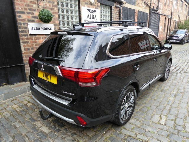 Mitsubishi Outlander 2.2 Di-d 4 4Wd Black #6