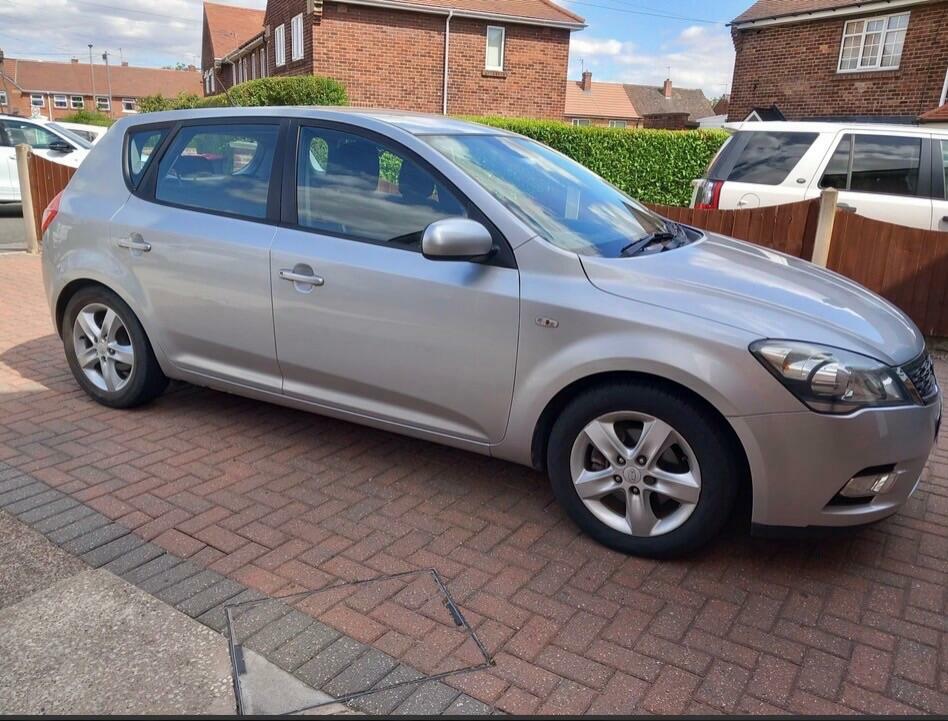 Kia Ceed 2 Silver #5