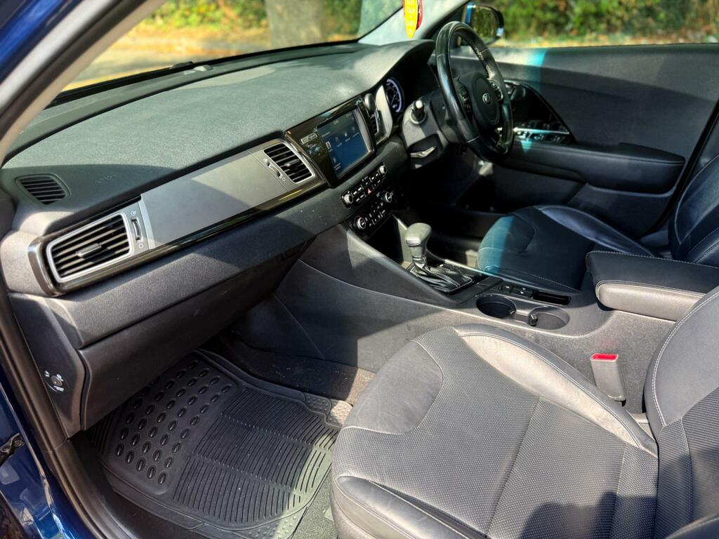Kia Niro Kia Niro 1.6 Gdi 3 Suv Hybrid Dct Euro Grey #47