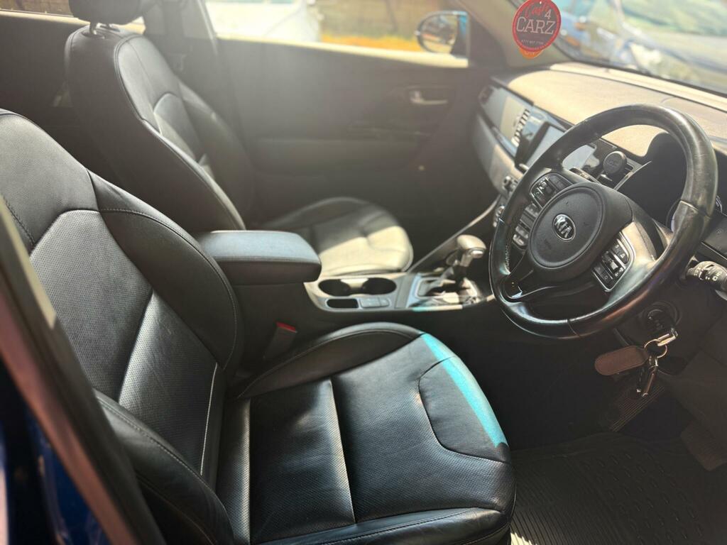 Kia Niro Kia Niro 1.6 Gdi 3 Suv Hybrid Dct Euro Grey #16