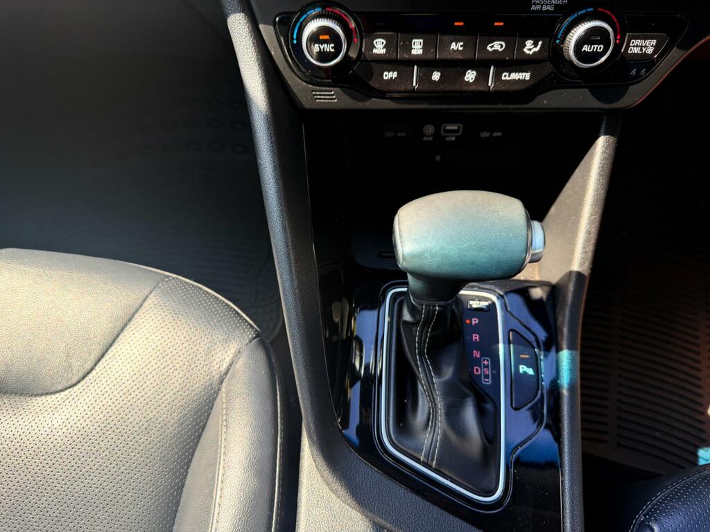 Kia Niro Kia Niro 1.6 Gdi 3 Suv Hybrid Dct Euro Grey #14