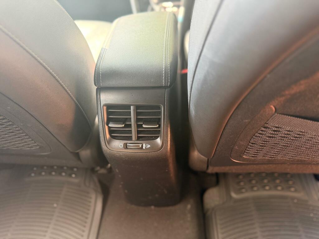 Kia Niro Kia Niro 1.6 Gdi 3 Suv Hybrid Dct Euro Grey #20