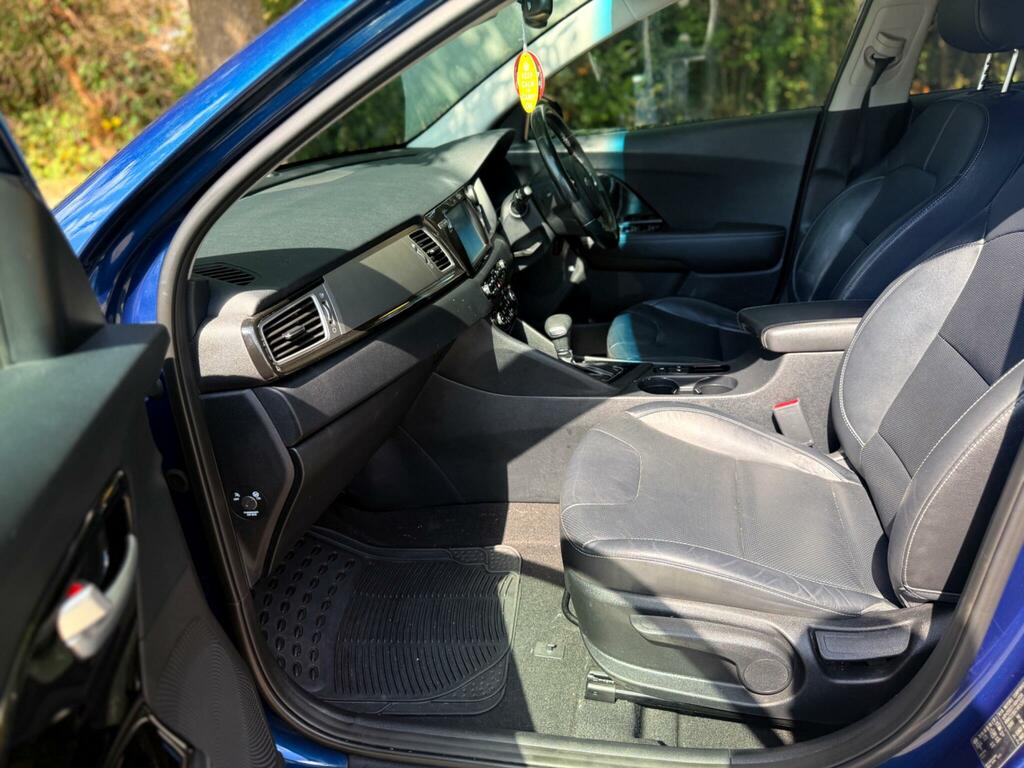 Kia Niro Kia Niro 1.6 Gdi 3 Suv Hybrid Dct Euro Grey #48
