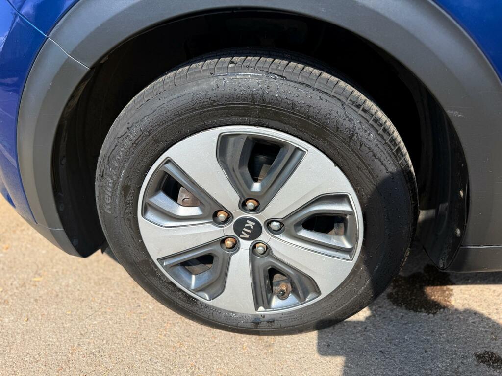 Kia Niro Kia Niro 1.6 Gdi 3 Suv Hybrid Dct Euro Grey #36