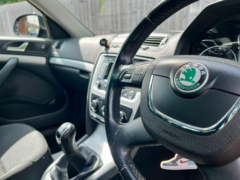 Skoda Octavia 2.0 Tdi Vrs Euro 5 Black #25