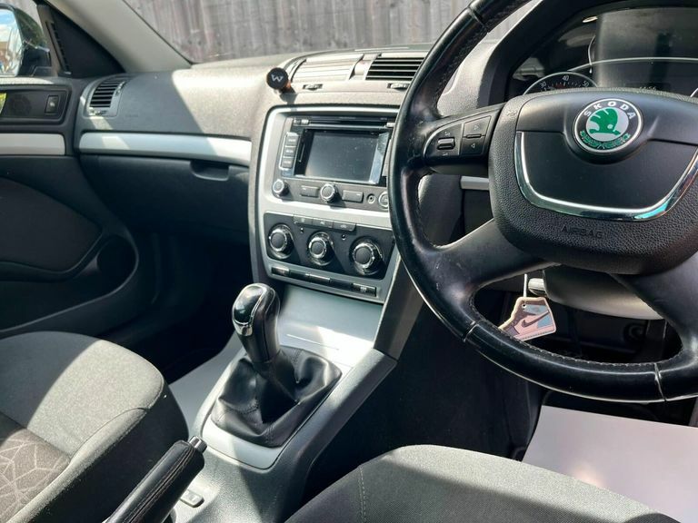 Skoda Octavia 2.0 Tdi Vrs Euro 5 Black #26