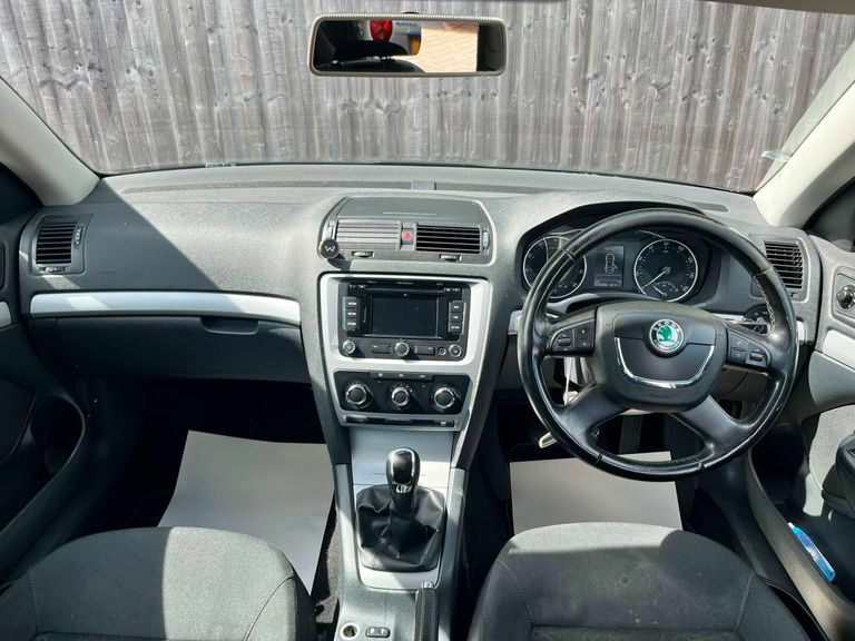 Skoda Octavia 2.0 Tdi Vrs Euro 5 Black #8