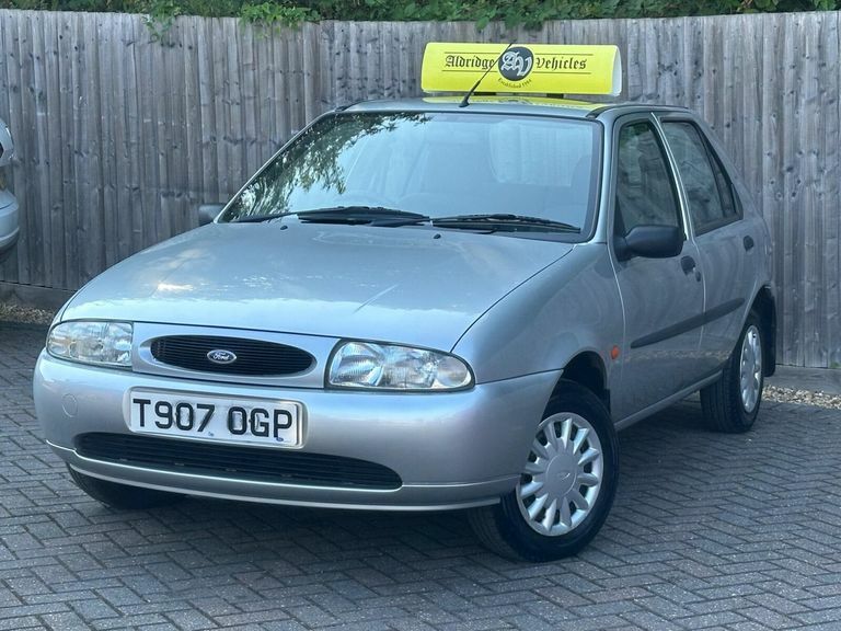Ford Fiesta Finesse Silver #3