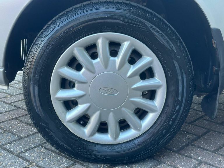 Ford Fiesta 1.2 Fiesta LX Red #15