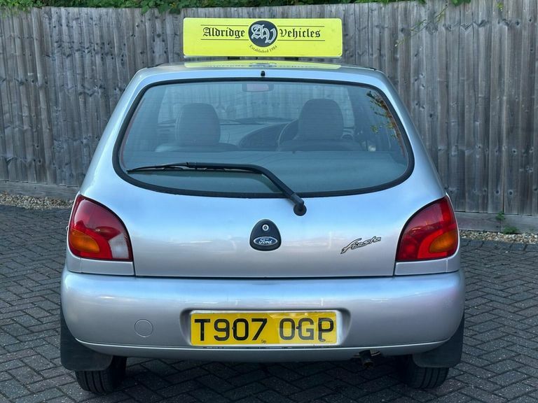 Ford Fiesta Finesse Silver #5