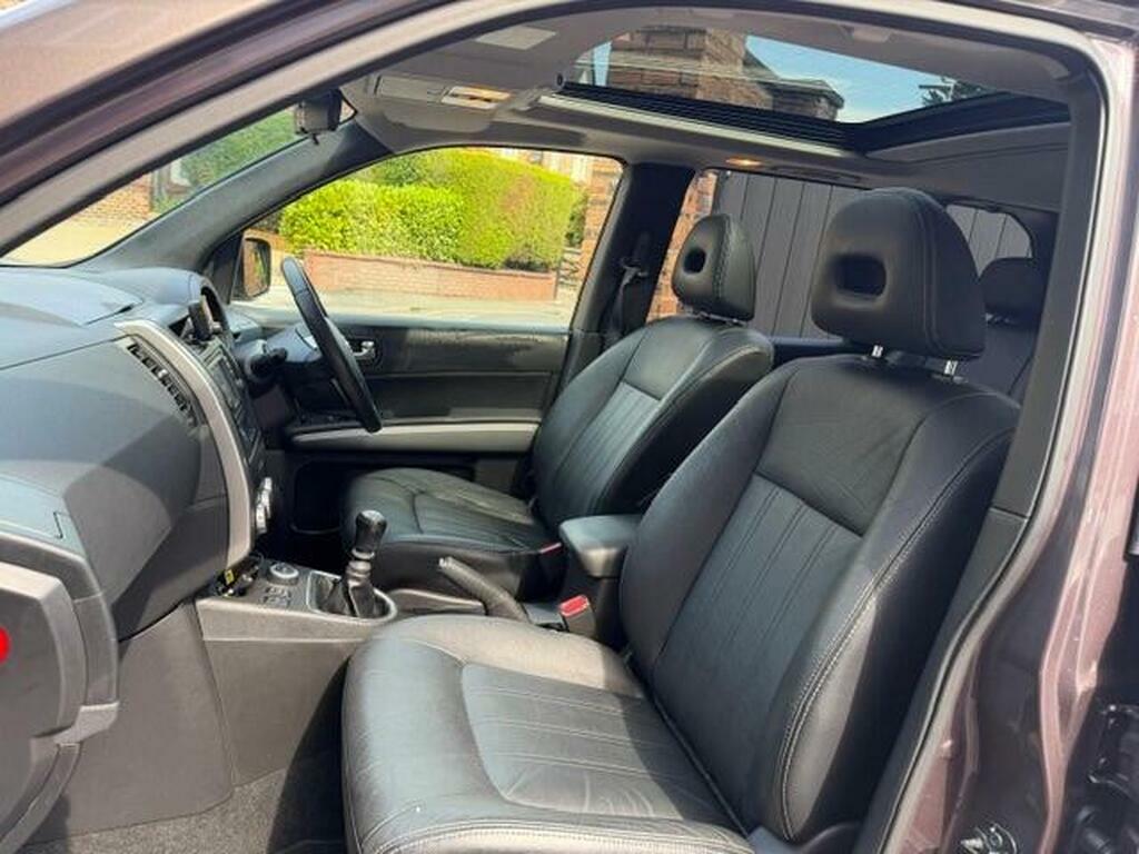 Nissan X-Trail 1.6 Dci 4X4 N-tec 5-Door Station Wagon Black #6
