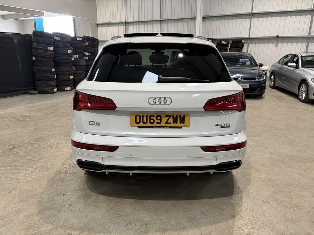 Audi Q5 Black Edition White #6
