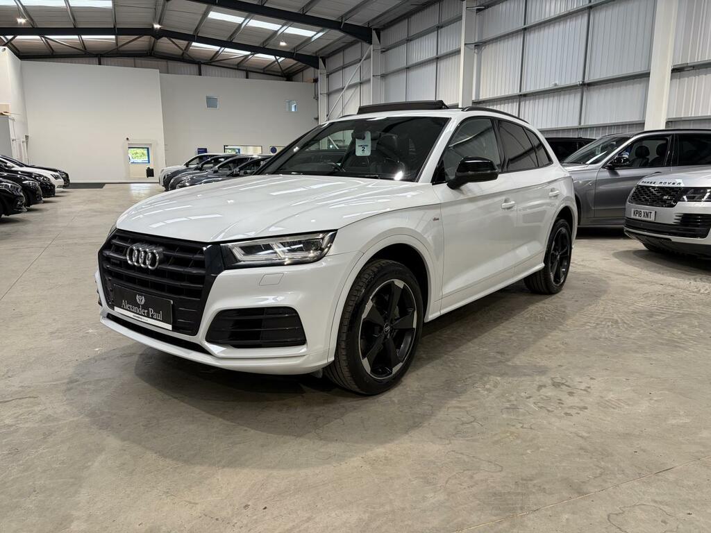 Audi Q5 Black Edition White #3