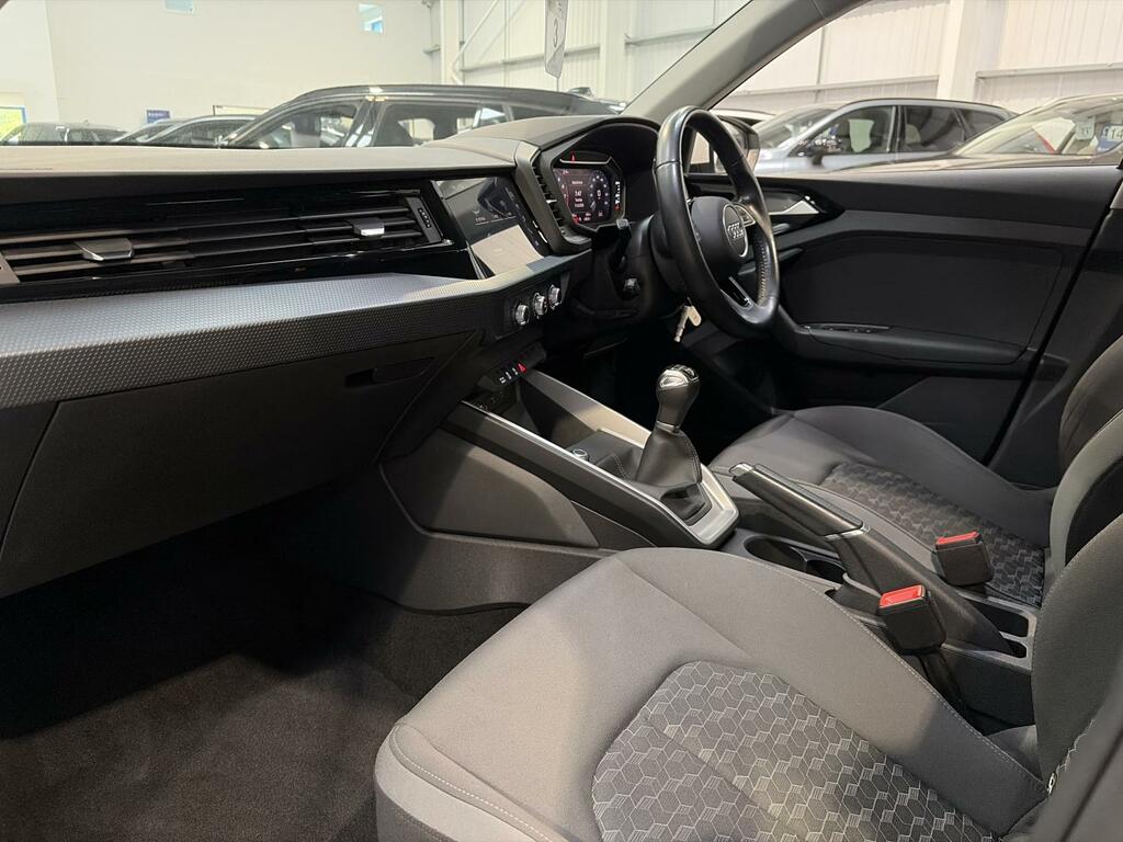 Audi A1 1.0 Tfsi 30 Citycarver S Tronic Euro 6 Ss White #26