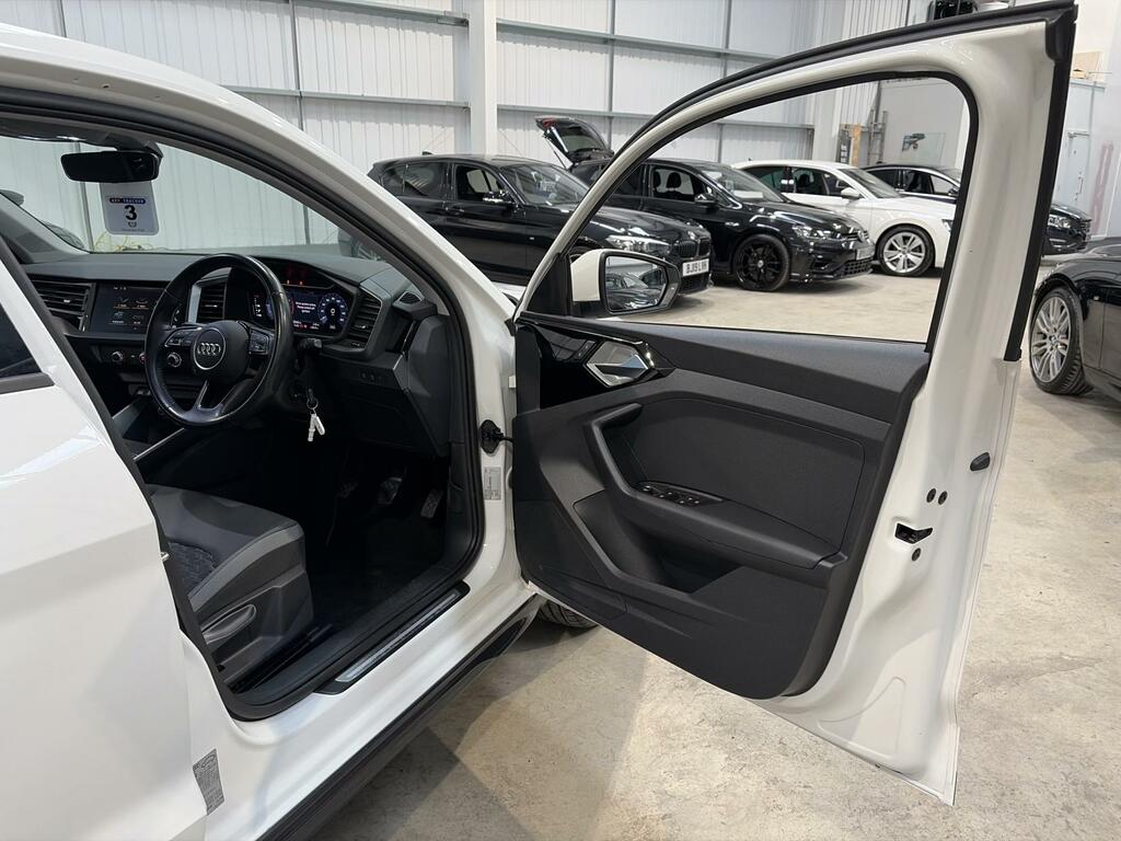 Audi A1 1.0 Tfsi 30 Citycarver S Tronic Euro 6 Ss White #12