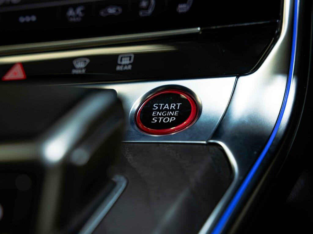 Audi RS6 Avant Rs 6 Tfsi Qtro Perform Carbon Vorsp Tiptronic Black #21
