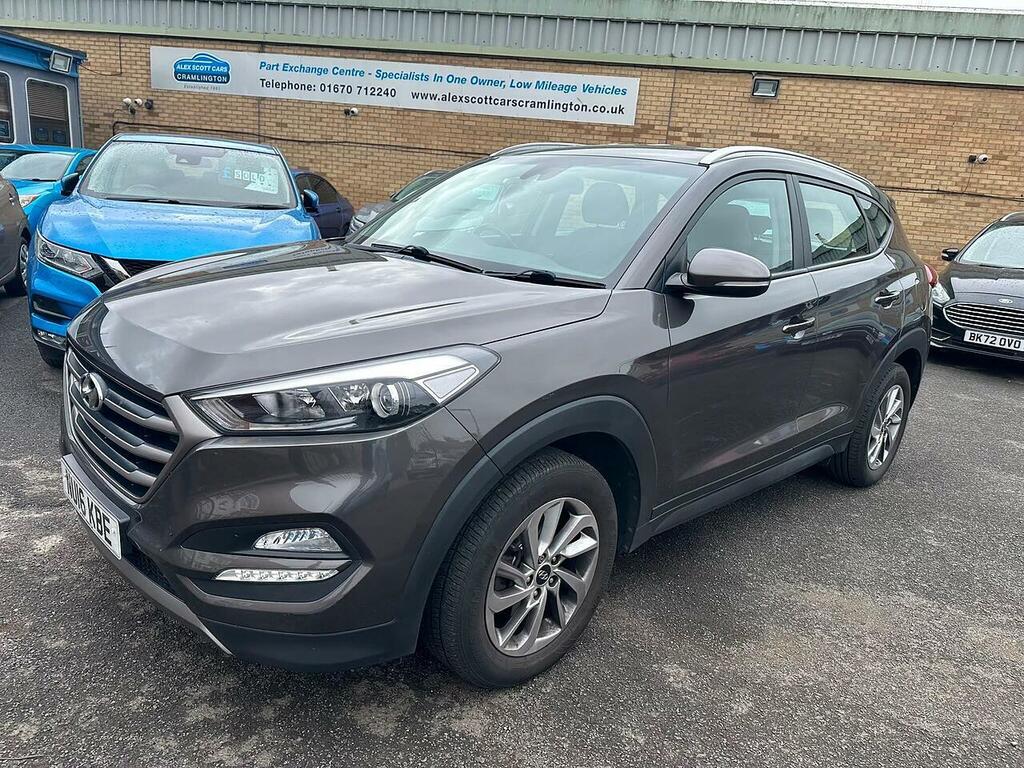 Hyundai Tucson Crdi Premium Se White #4