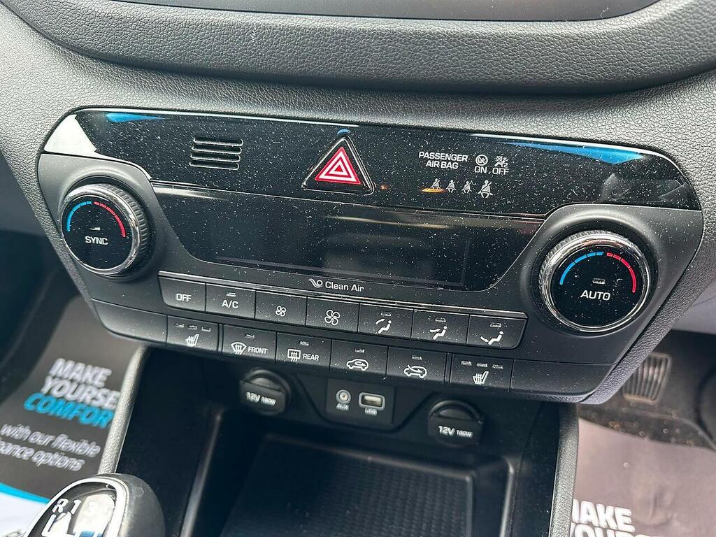 Hyundai Tucson Crdi Premium Se White #16