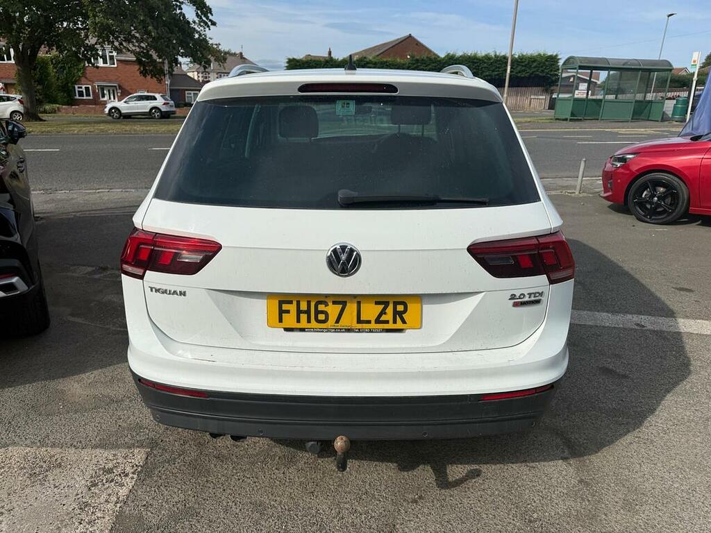 Volkswagen Tiguan 2.0 Tdi Se Navigation Suv 4Motio White #4