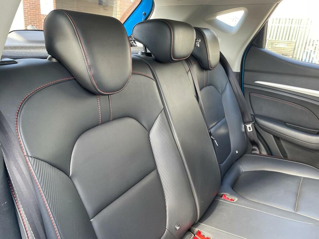 MG ZS 44.5Kwh Exclusive Suv 143 Ps Blue #30