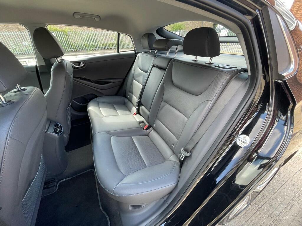 Hyundai Ioniq Premium Se Grey #9