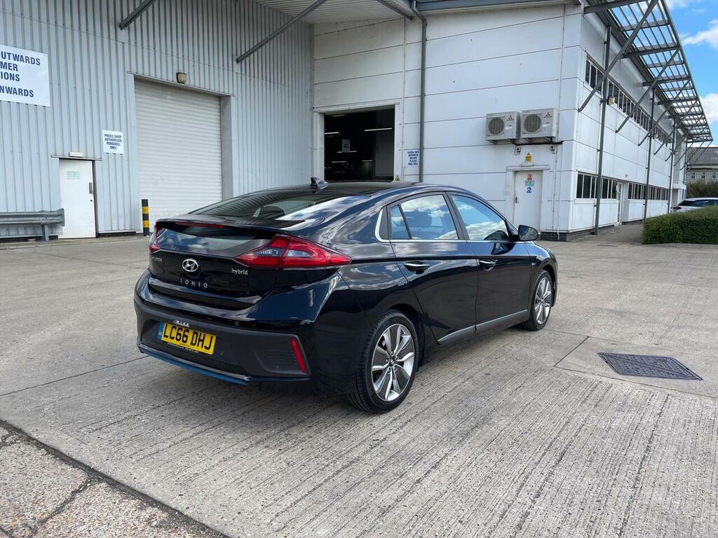 Hyundai Ioniq Premium Se Grey #7