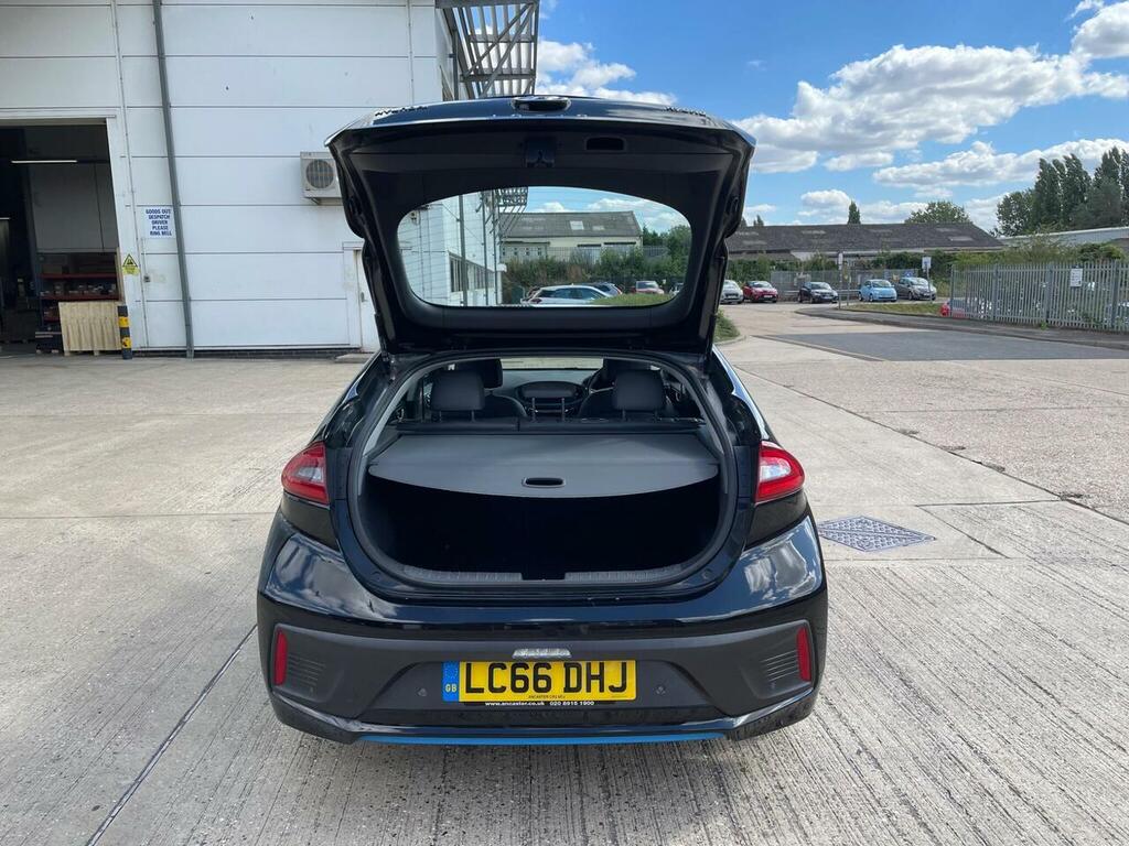 Hyundai Ioniq Premium Se Grey #20
