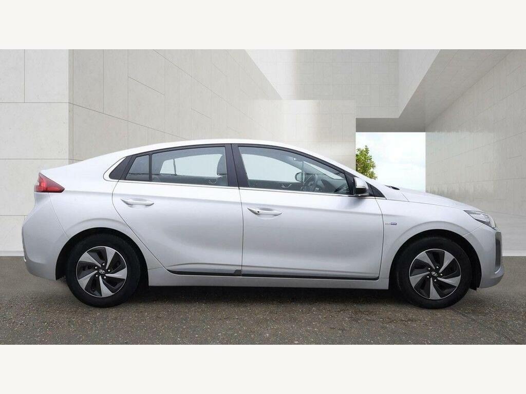 Hyundai Ioniq Hybrid #4