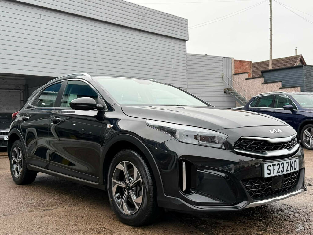 Kia Xceed 1.5 T-gdi 2 Euro 6 Ss Black #2
