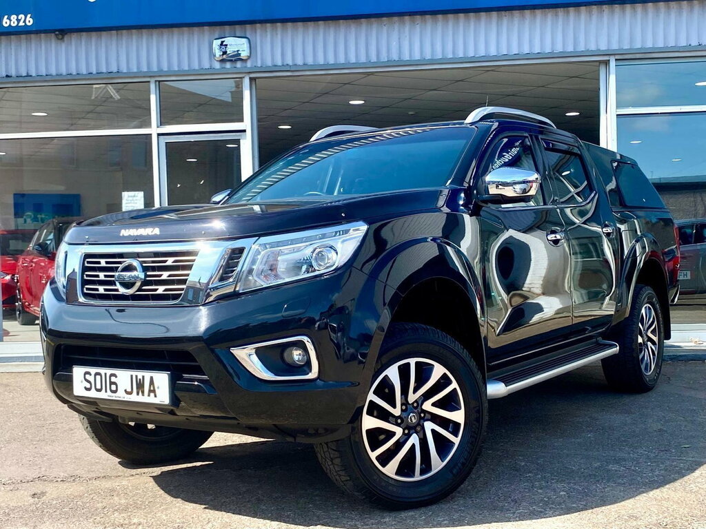 Nissan Navara 2.3 Dci Tekna 4Wd Euro 5 Black