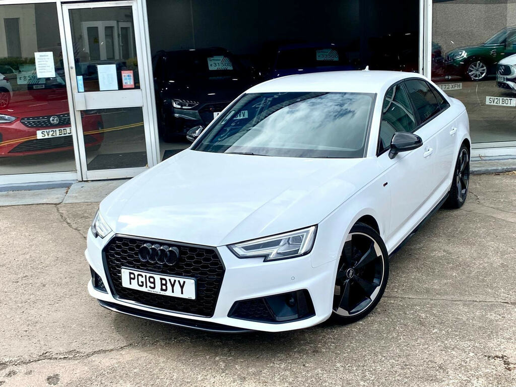 Audi A4 2.0 Tfsi 35 Black Edition Saloon White #6