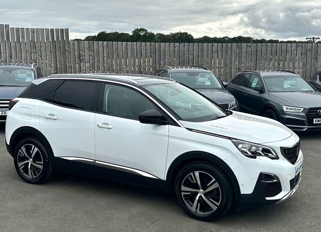 Peugeot 3008 1.2 Puretech Allure White #4