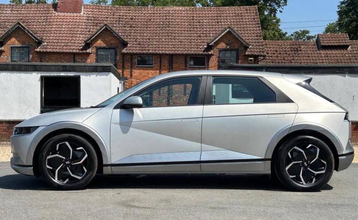 Hyundai Ioniq 5 73Kwh Premium Silver #6