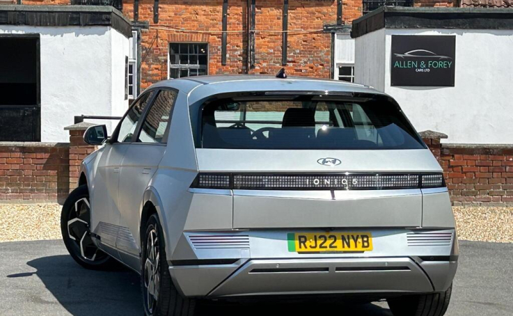 Hyundai Ioniq 5 73Kwh Premium Silver #2