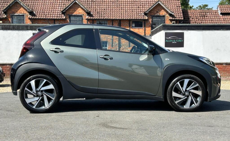 Toyota Aygo X 1.0 Vvt-i Exclusive Euro 6 Ss Green #5