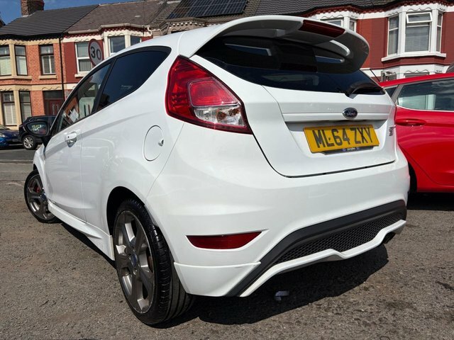 Ford Fiesta 1.6T Ecoboost St-3 Hatchback Eur White #6