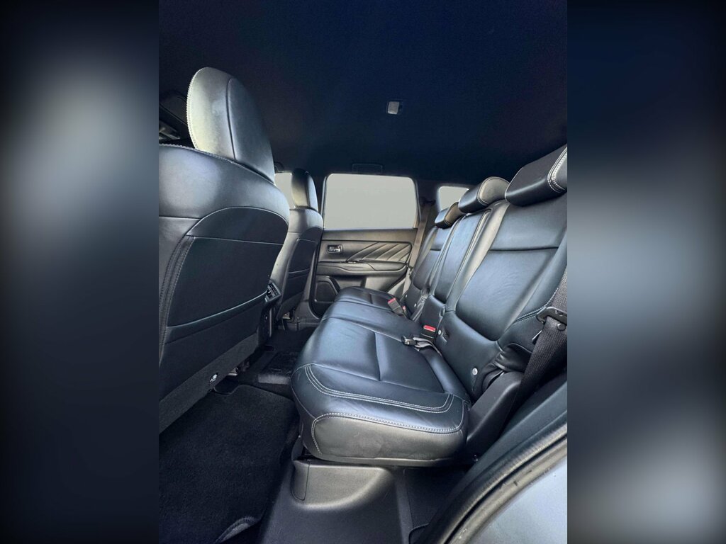 Mitsubishi Outlander 2.3 Di-d Juro 147 Bhp Black #41