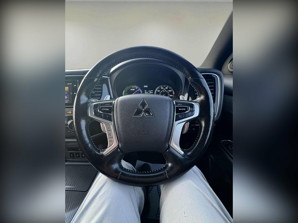 Mitsubishi Outlander 2.3 Di-d Juro 147 Bhp Black #28