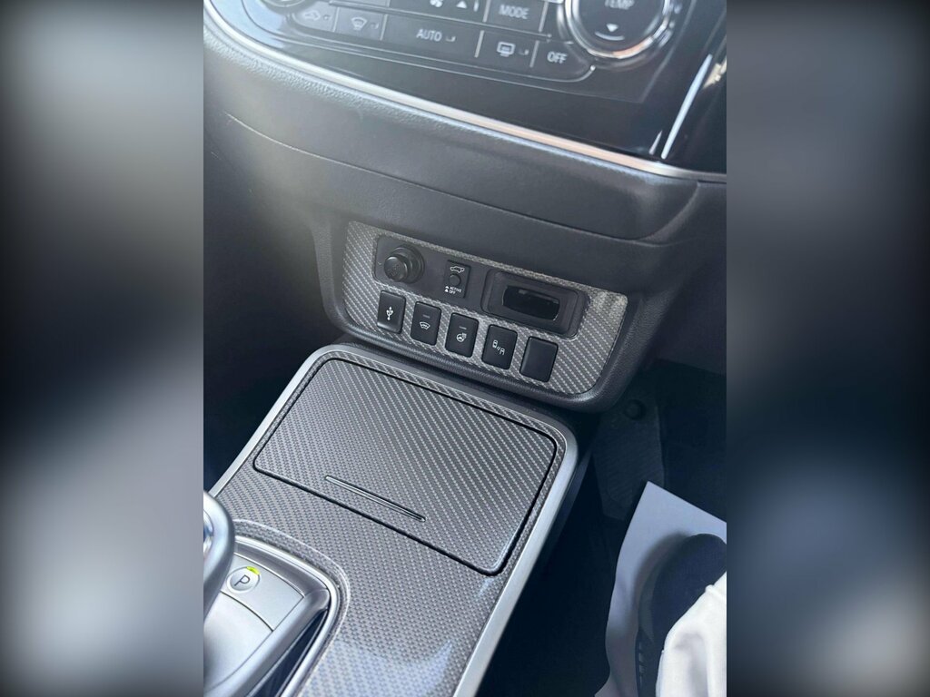 Mitsubishi Outlander 2.3 Di-d Juro 147 Bhp Black #52