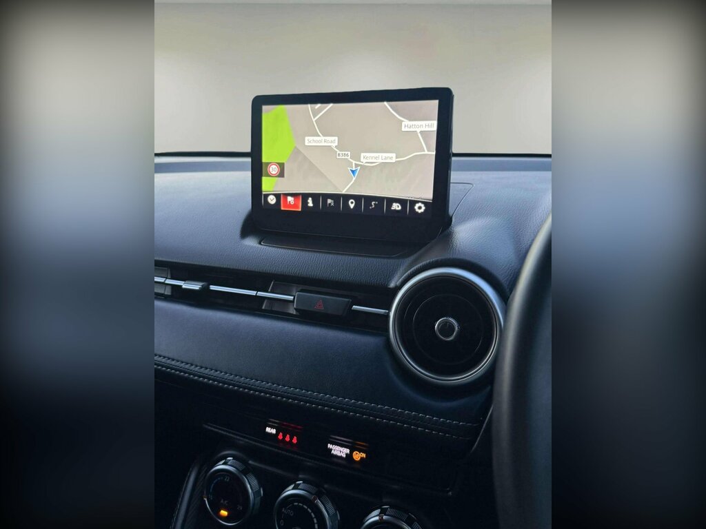 Mazda 2 1.5 E-skyactiv G Mhev Mhev Sport Euro 6 Ss Red #6