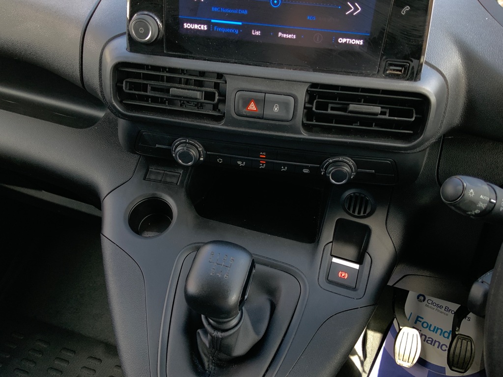 Peugeot Partner 950 1.5 Bluehdi 100 Professional Premium Van Pan Grey #14