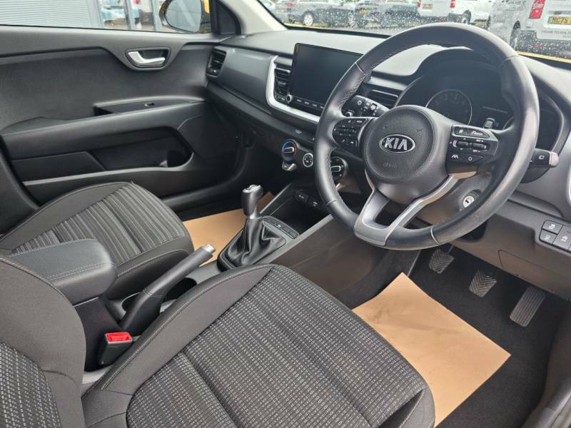 Kia Stonic 1.0T Gdi 99 2 Yellow #2
