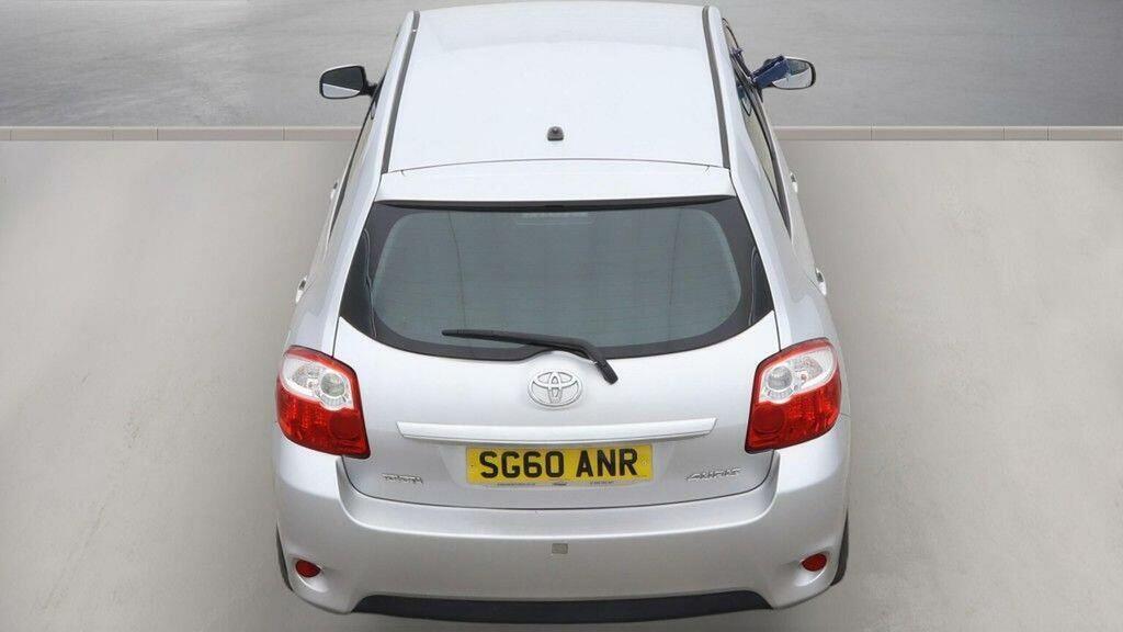 Toyota Auris 1.6 V-matic Tr Grey #8