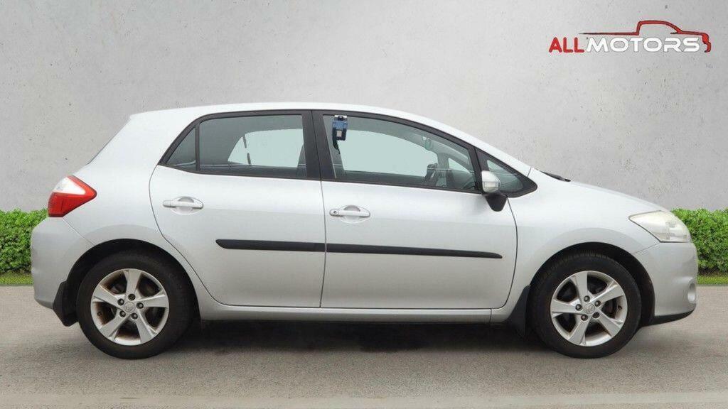 Toyota Auris 1.6 V-matic Tr Grey #15