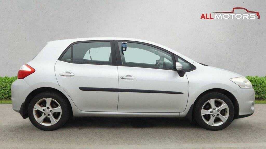 Toyota Auris 1.33 Dual Vvt-i Tr Euro 4 Ss Silver #5