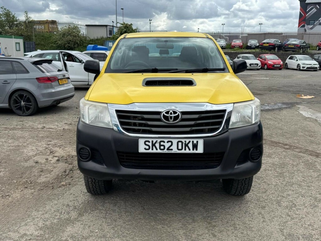 Toyota HILUX 2.5 D-4d Hl2 4Wd Euro 5 Yellow