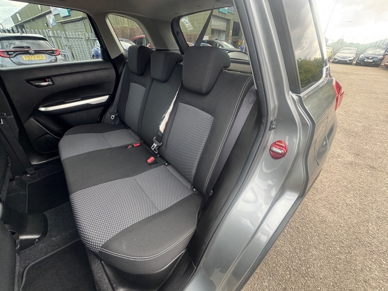 Suzuki Vitara Suv 1.6 Sz-t Euro 6 Ss 201616 White #11